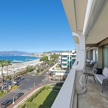 Apartment Ref 1991 - Croisette - Sea View For Rent Cannes