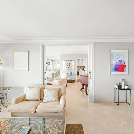 Apartment Ref 1991 - Croisette - Sea View For Rent *