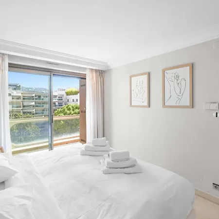Apartment Ref 1991 - Croisette - Sea View For Rent *