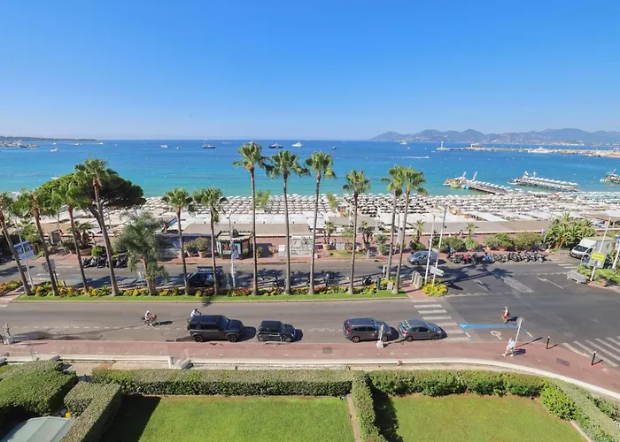 Ref 1991 - Croisette - Sea View For Rent *