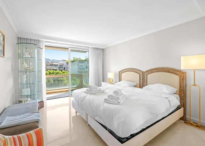 Ref 1991 - Croisette - Sea View For Rent شقة *