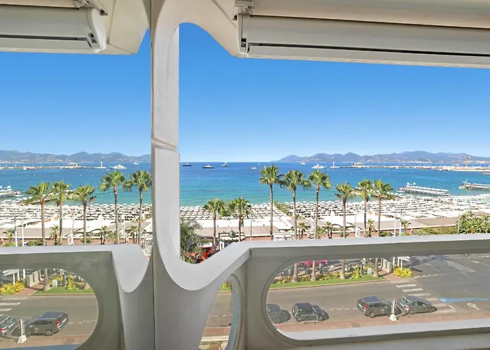 Ref 1991 - Croisette - Sea View For Rent *