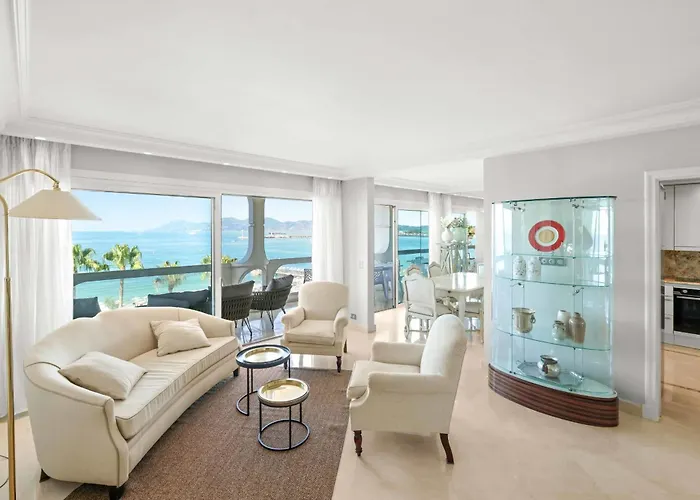 Ref 1991 - Croisette - Sea View For Rent *