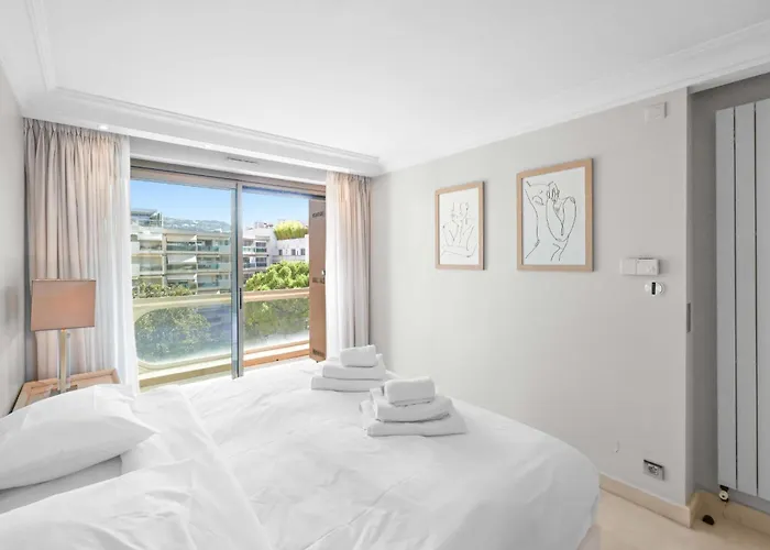 Апартаменты Ref 1991 - Croisette - Sea View For Rent *
