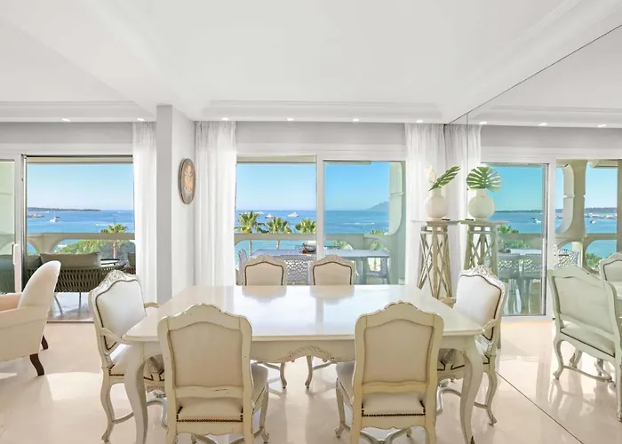 Ref 1991 - Croisette - Sea View For Rent Cannes